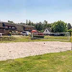 2 Bedroom Gorgeous In Mariendorf * Middelhagen