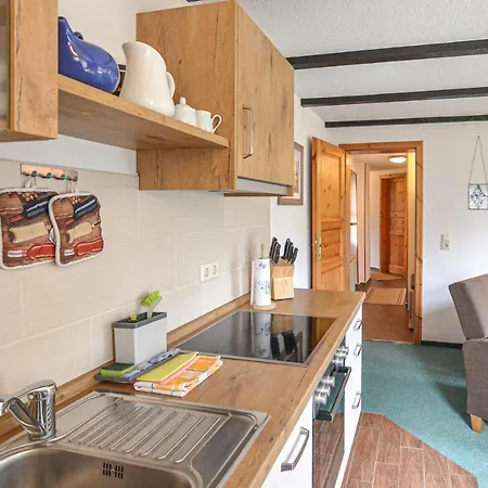 Beautiful In Mariendorf With Kitchen Holiday home *