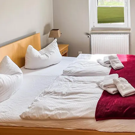 2 Bedroom In Mariendorf * Middelhagen