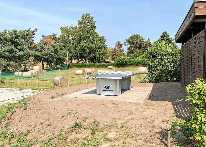 2 Bedroom In Mariendorf * Middelhagen